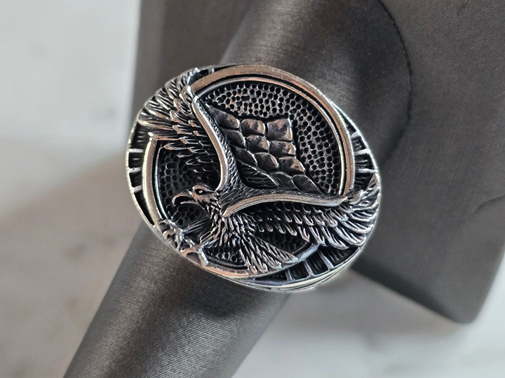 Mens Estate Sterling Silver Eagle Ring 12.3g E7841