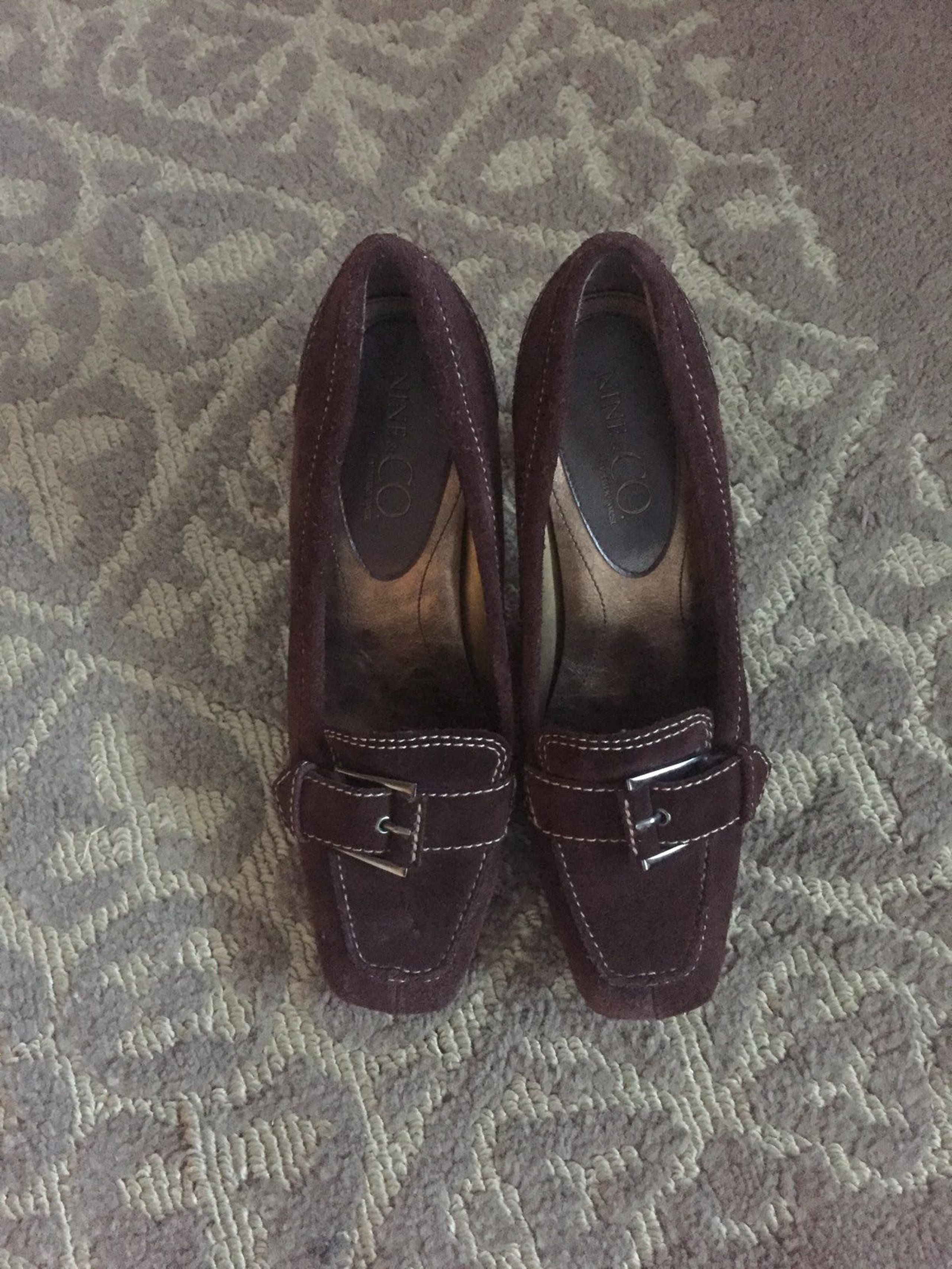 Cute Leather Pumps By Nine & Co.