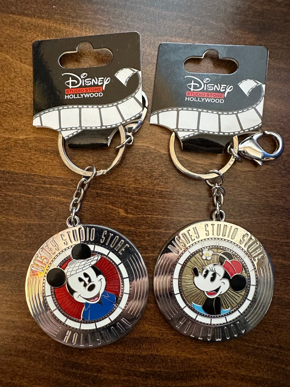 FREE SHIPPING Disney Studio Store Hollywood CA Mickey & Minnie keychains