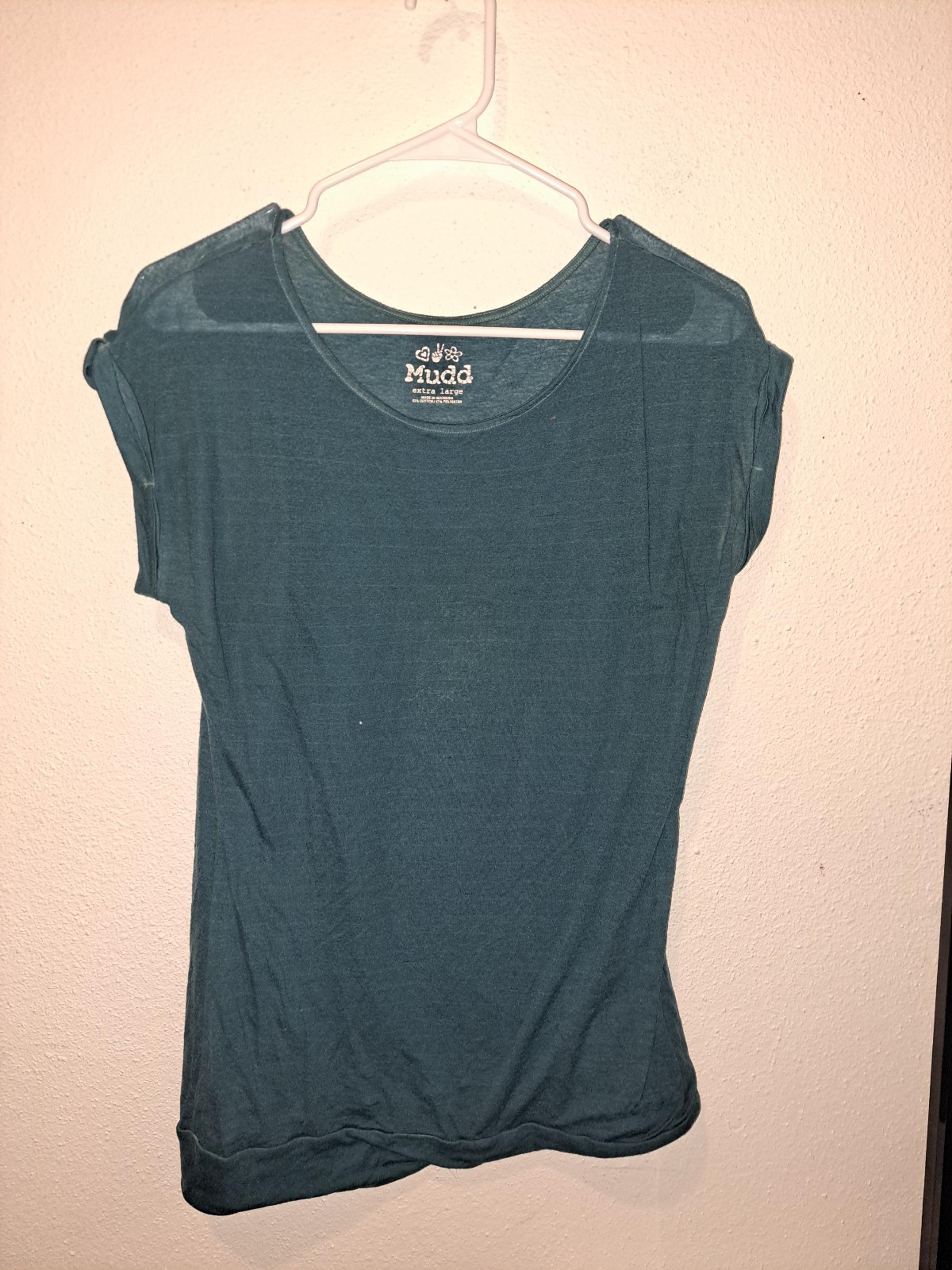 Mudd Women's Green Tshirt XL