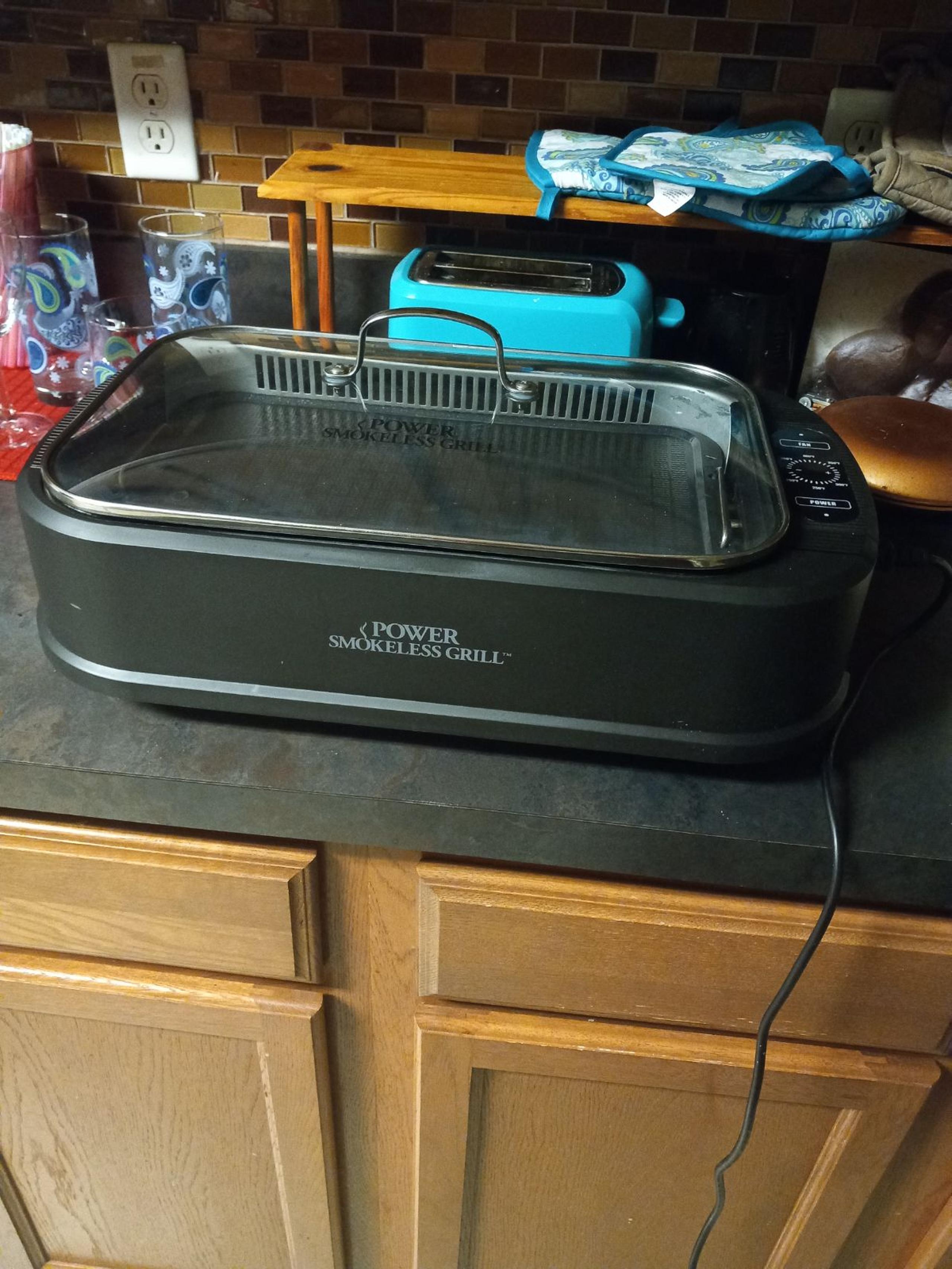 Power smokeless grill