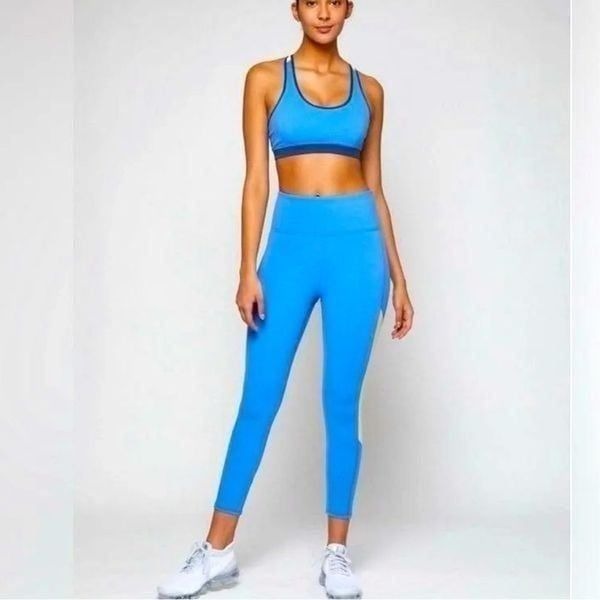 NWT FourLaps Women’s Infinity Sports Bra Blue/Yellow - Size Large