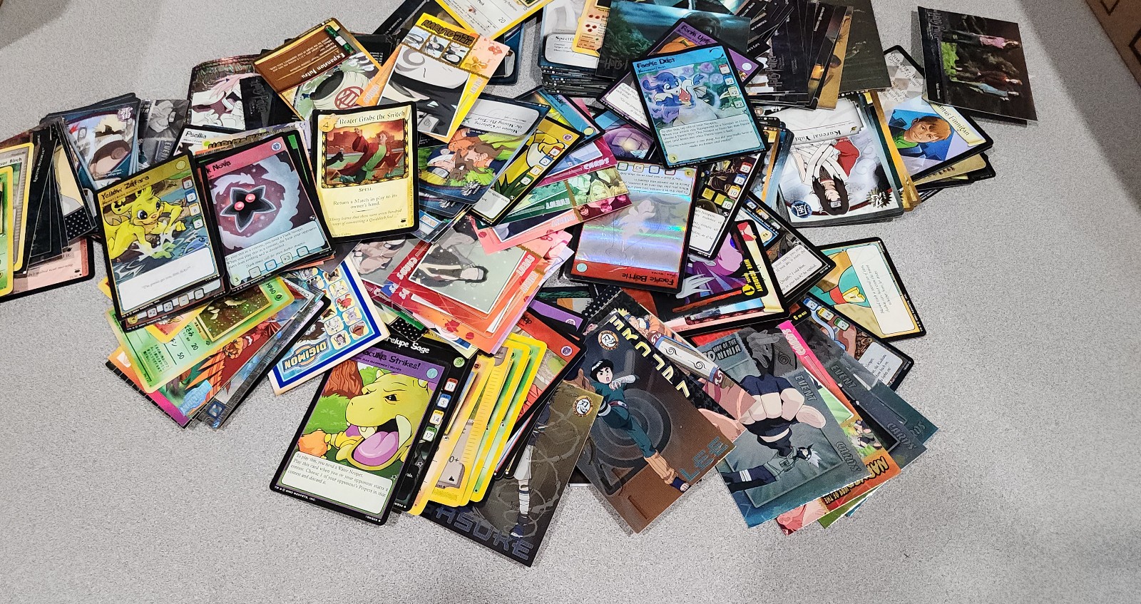 Lot of 186 Assorated Cards