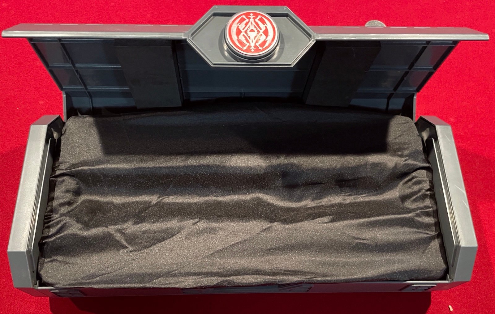 Disney’s Galaxies Edge Maul Shadow Collective Light Sabre (case only)