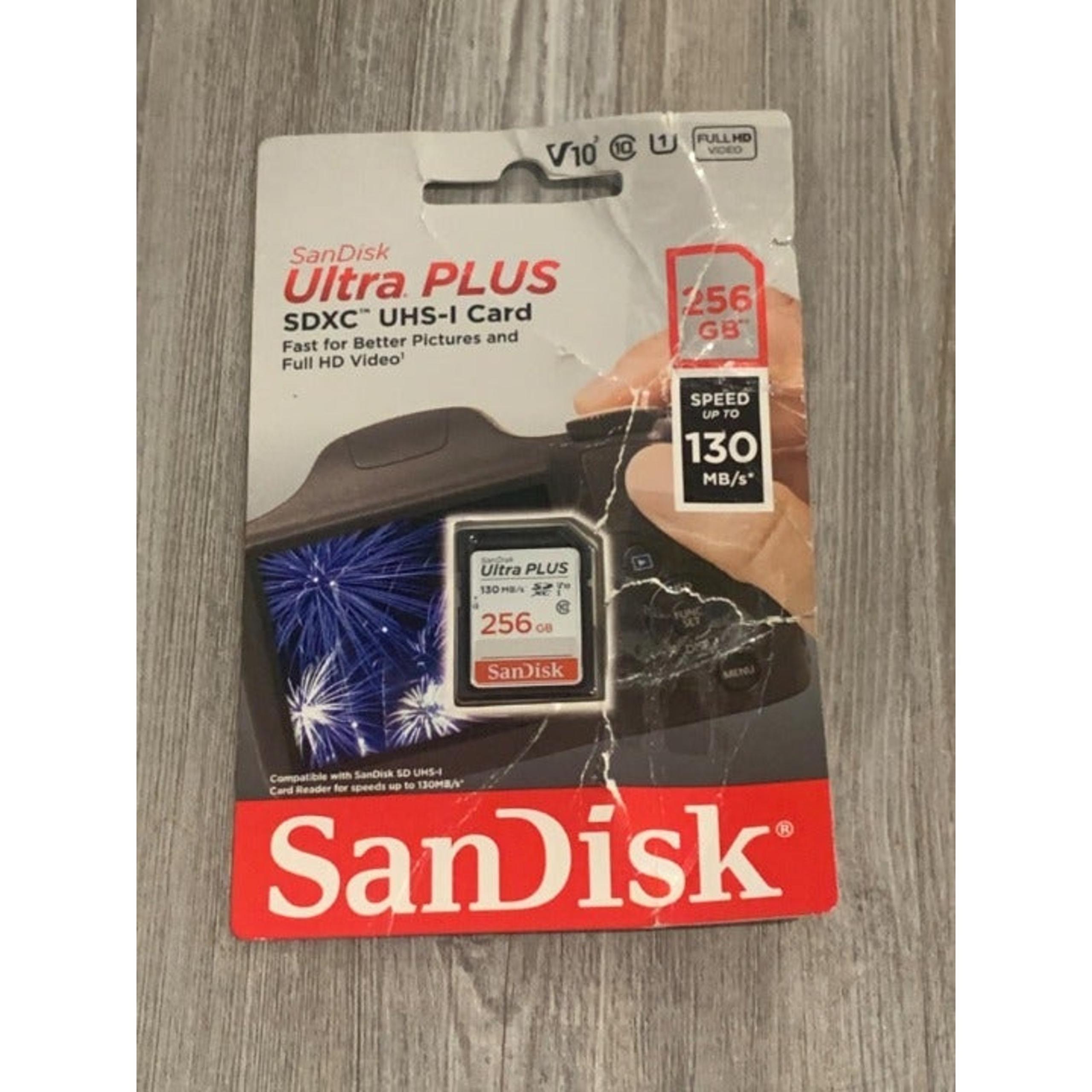 SanDisk Ultra PLUS SDXC UHS-I 256GB card