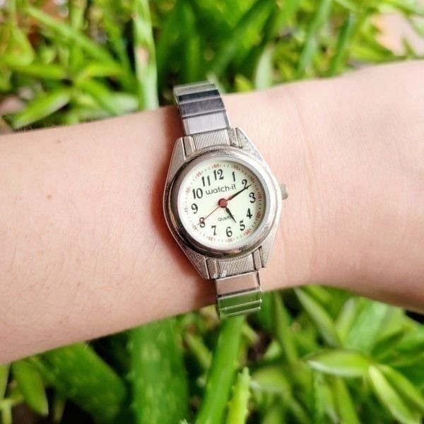 Vintage Watch It Classic Stretch Watch