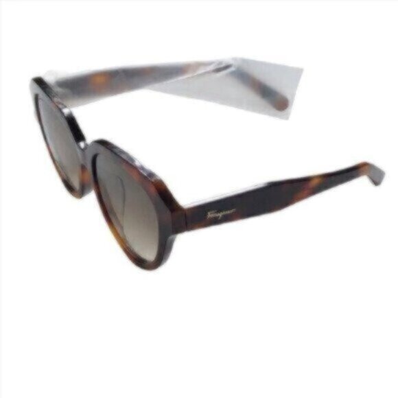 NWT Salvatore Ferragamo Classic Tortoise Shell Chic Sunglasses