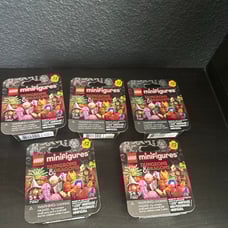 lego dungeons and dragons minifigures lot Of 5 - NIB