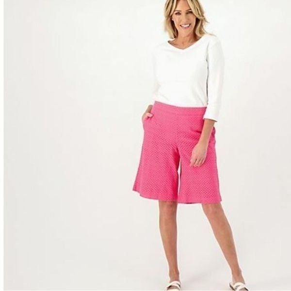 NWT Isaac Mizrahi Women's Tall Wide Leg Eyelet Bermuda Pink Shorts - Size 8