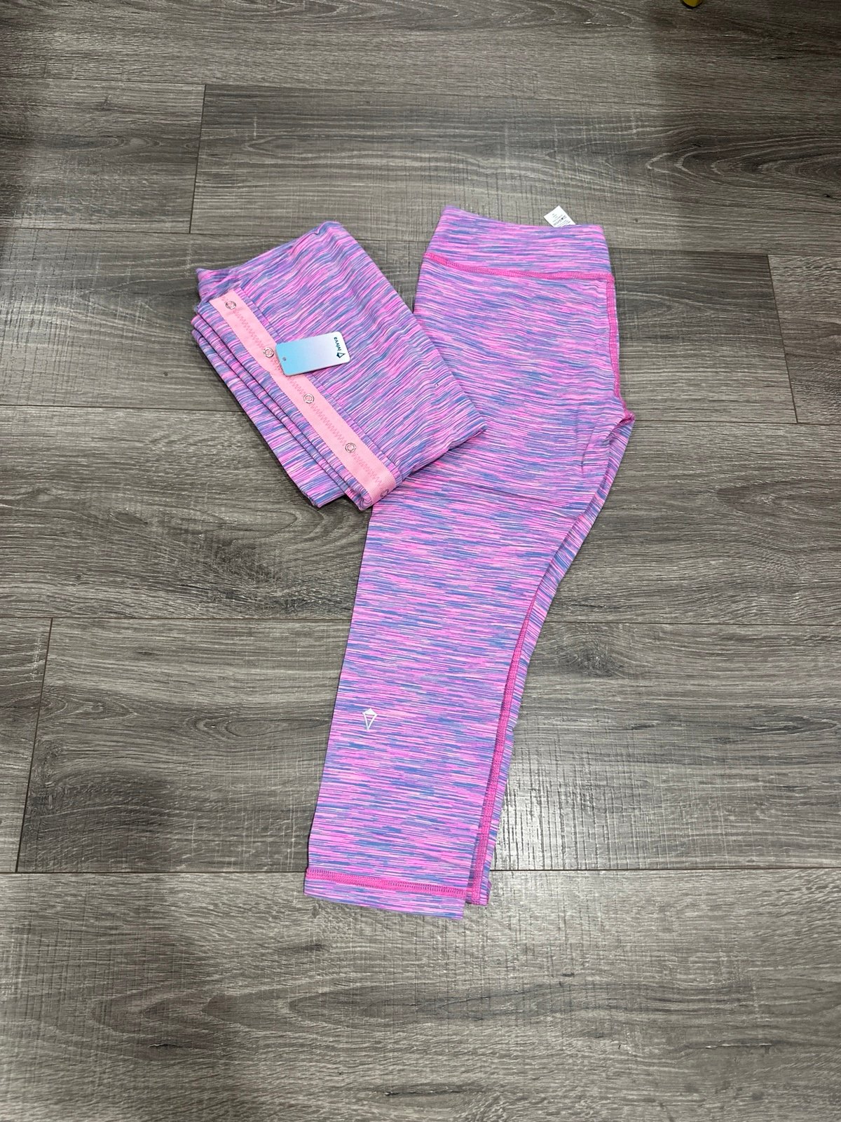 Ivivva Girls Crops & village chill scarf
