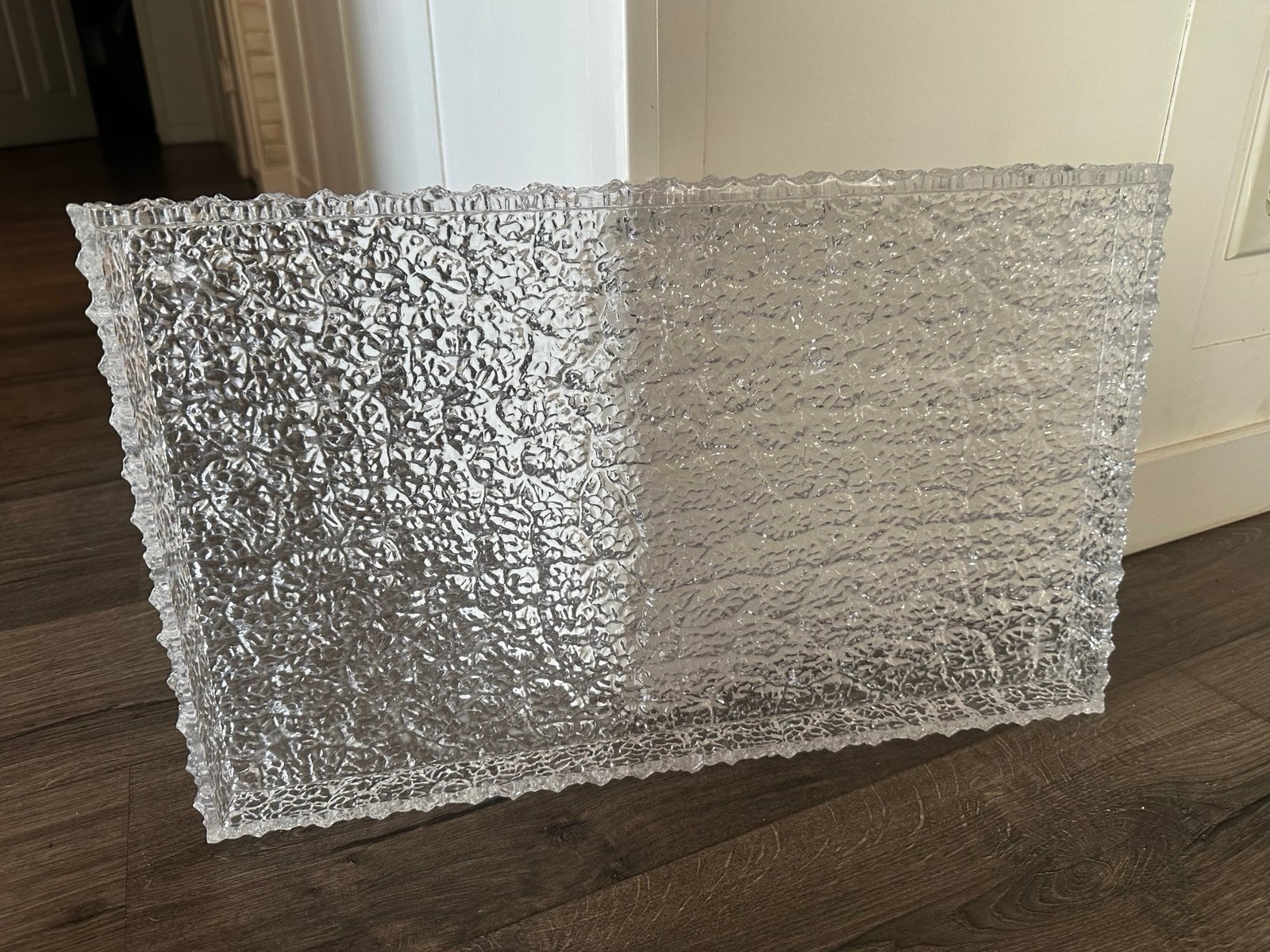 MID-CENTURY MODERN RETRO LUCITE TRAY ice bark texture 19x12 inch