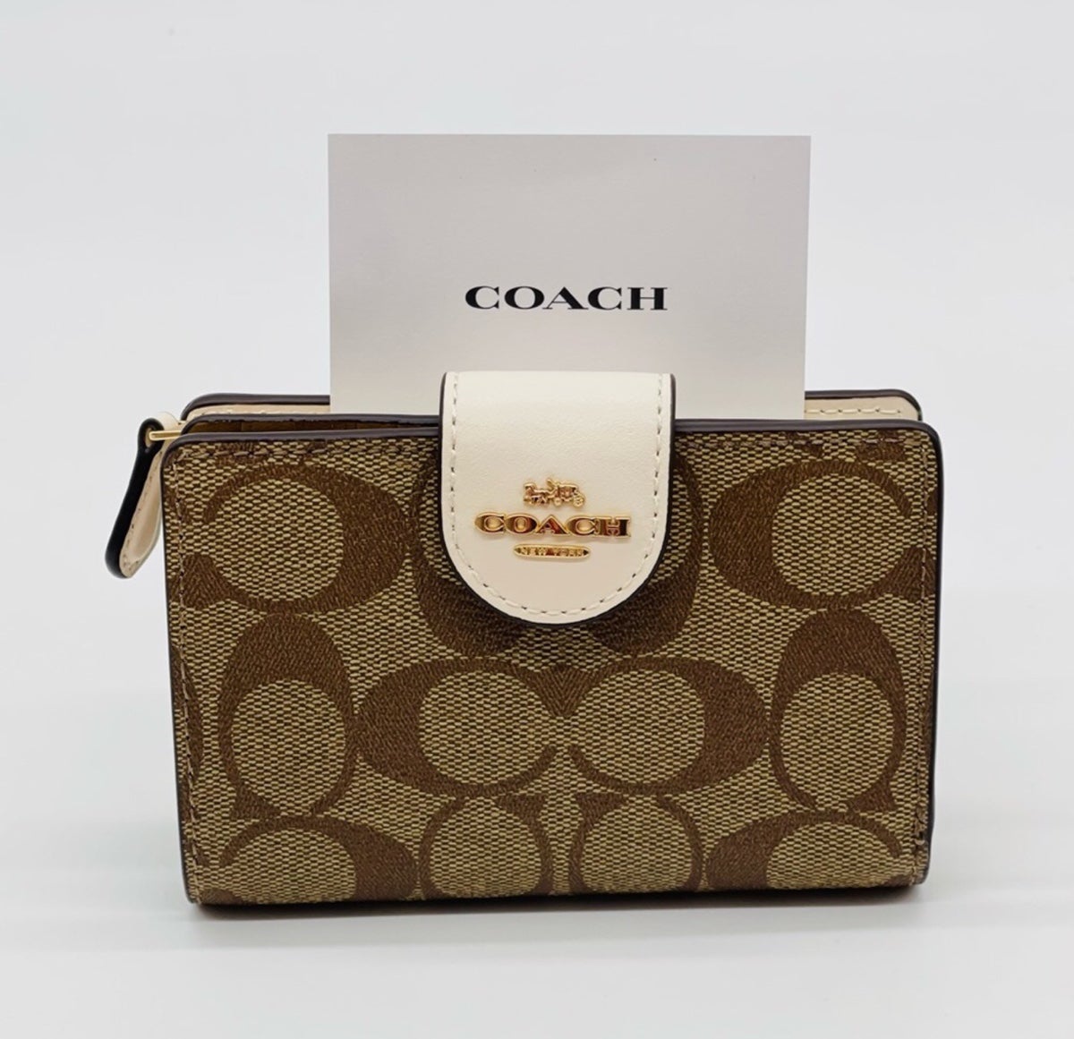Coach Medium Zip Around wallet