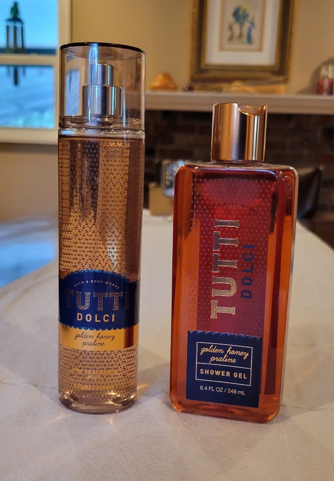 RARE Tutti Dolci Golden Honey offers Praline Set