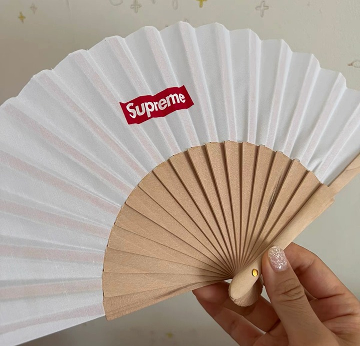 Supreme FAN