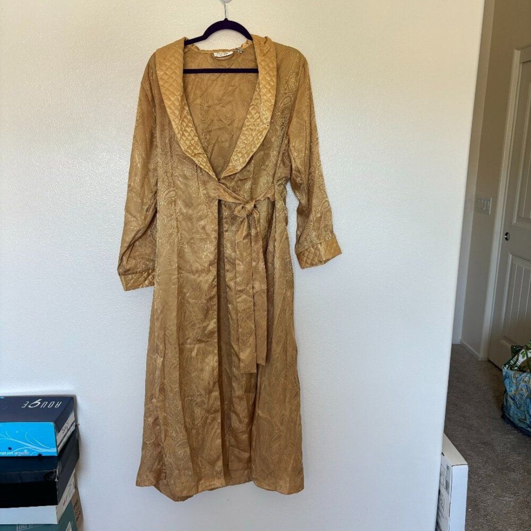 Victoria Secret Gold Robe Size Medium
