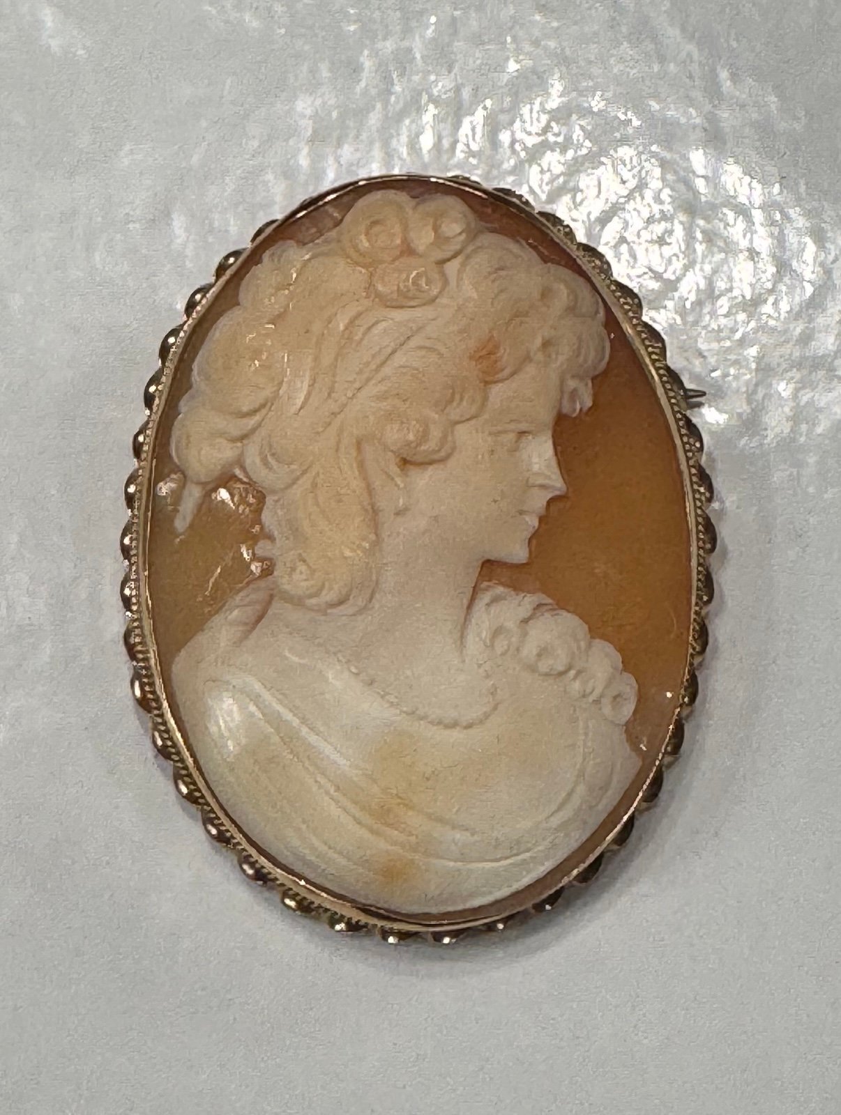 Vintage Cameo Pendant Brooch 14K
