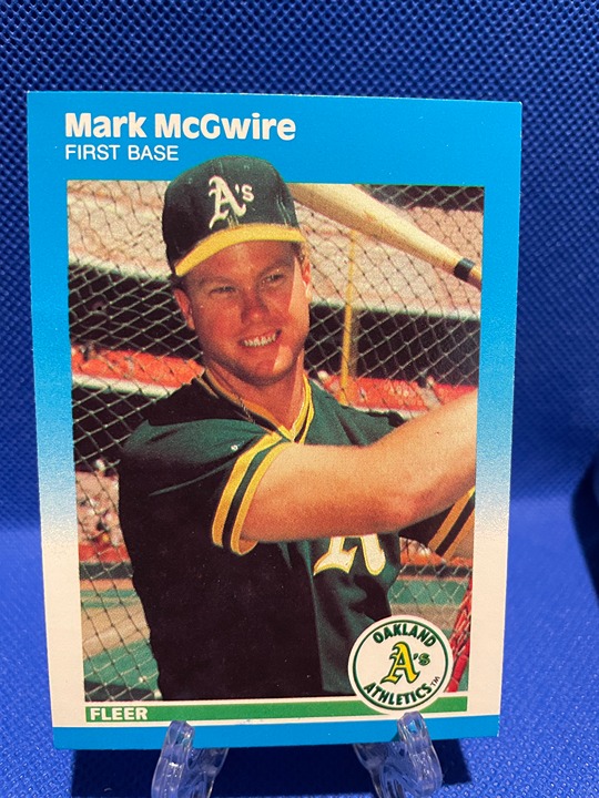 Mark McGwire U-76 Rookie 1987 Fleer Baseball Card