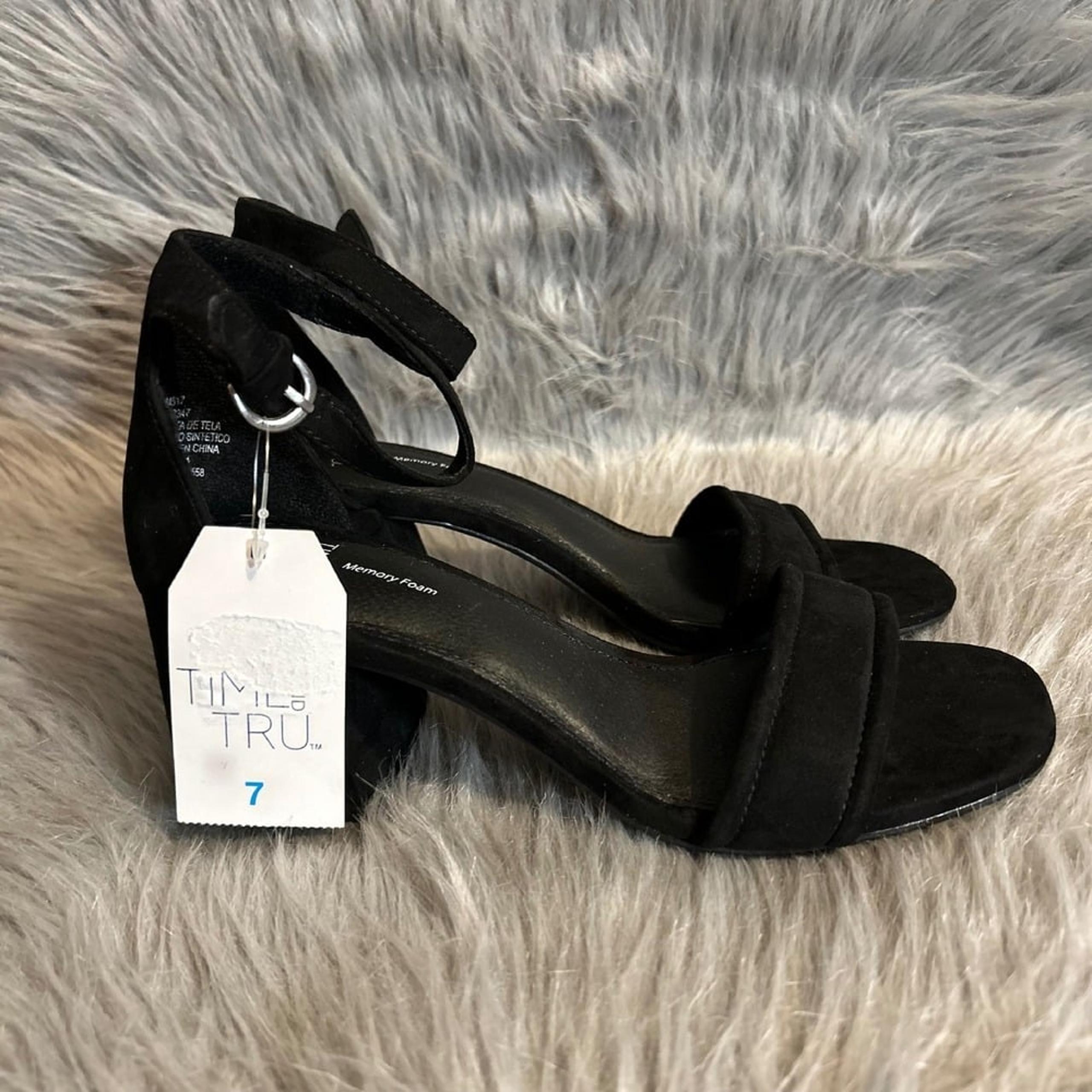 Time And Tru Block Heels Womens Size 7 Black Open Toe Shoes Ankle Strap