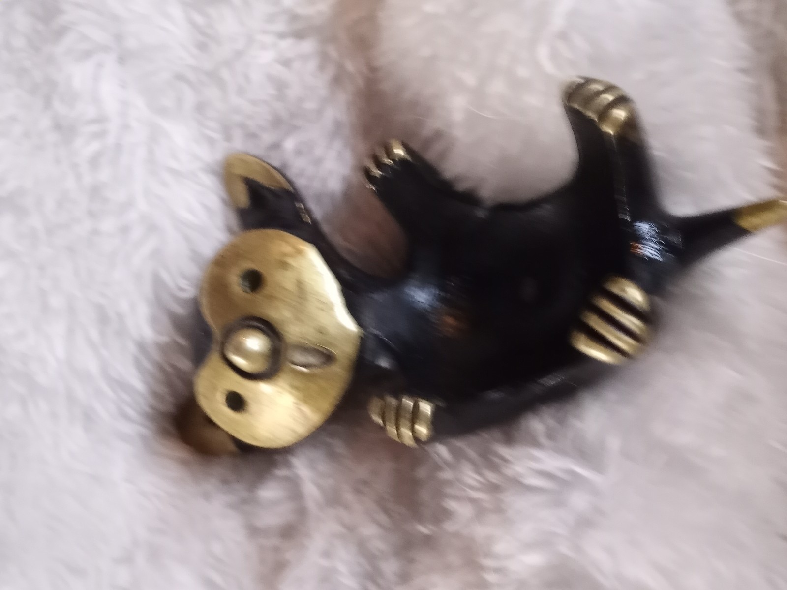 Cast Iron Cat Sculpture by Taxco of Mexico. NEW Discounted Price