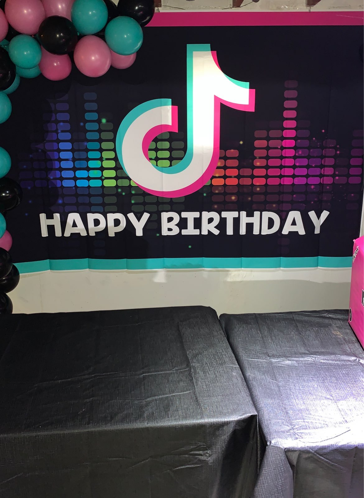 Tik tok backdrop