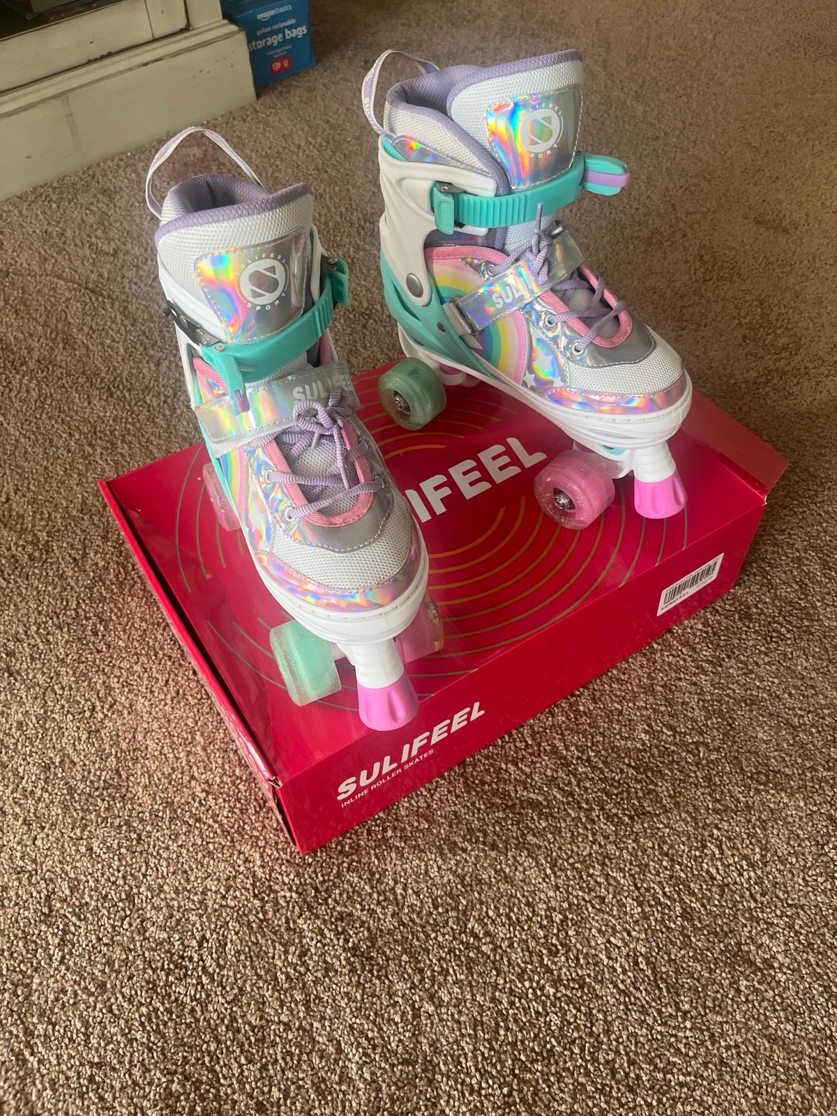 Rainbow Light Up Wheels Roller Skates Youth Large 3.5-6 shoe