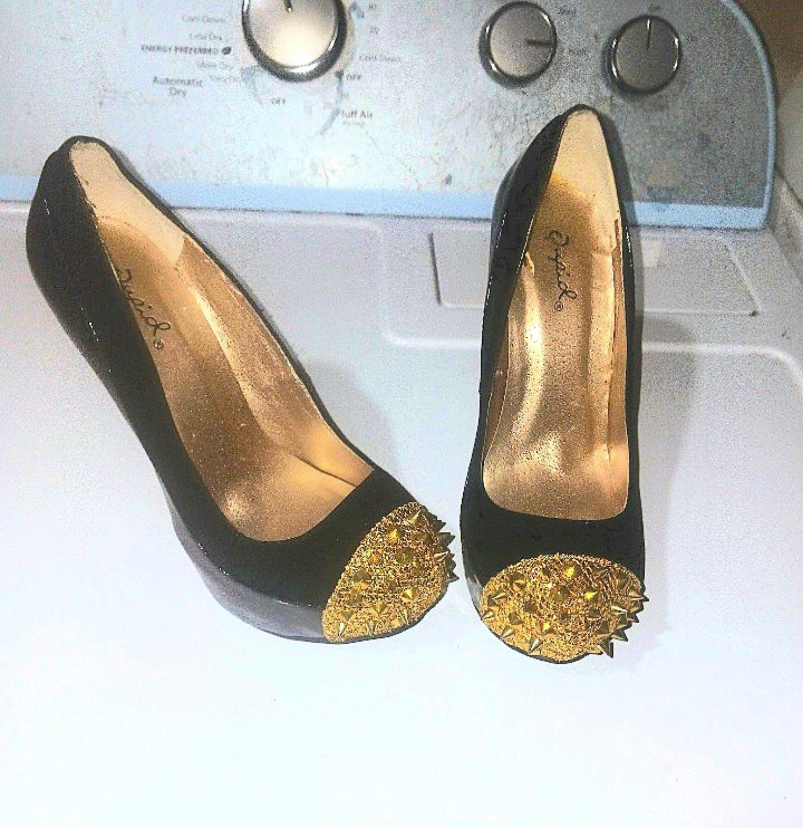Women's  GU Qupid Studded Toe Platform Stiletto Heels Black, Size 7
