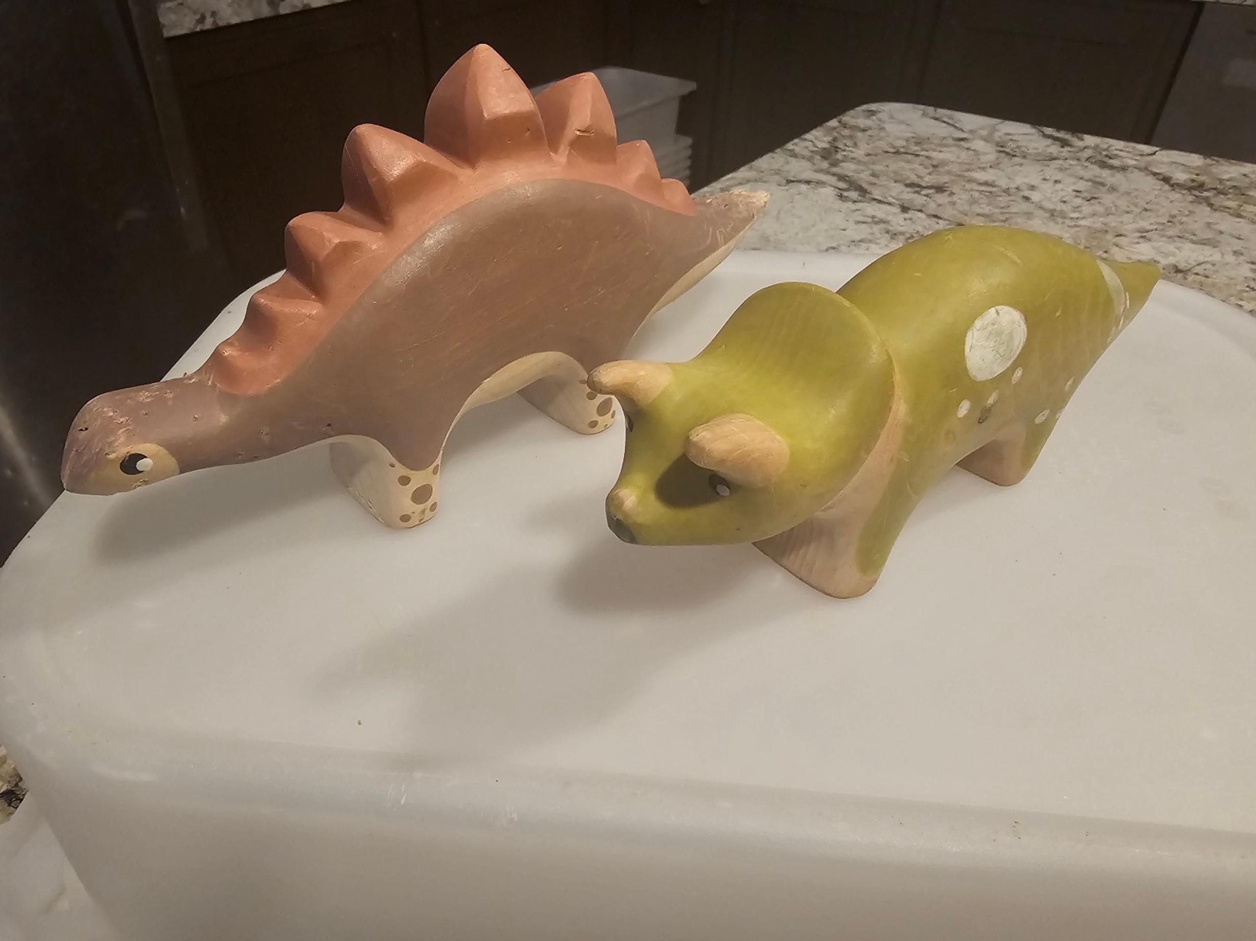 Izvetvey Wooden Dinosaurs