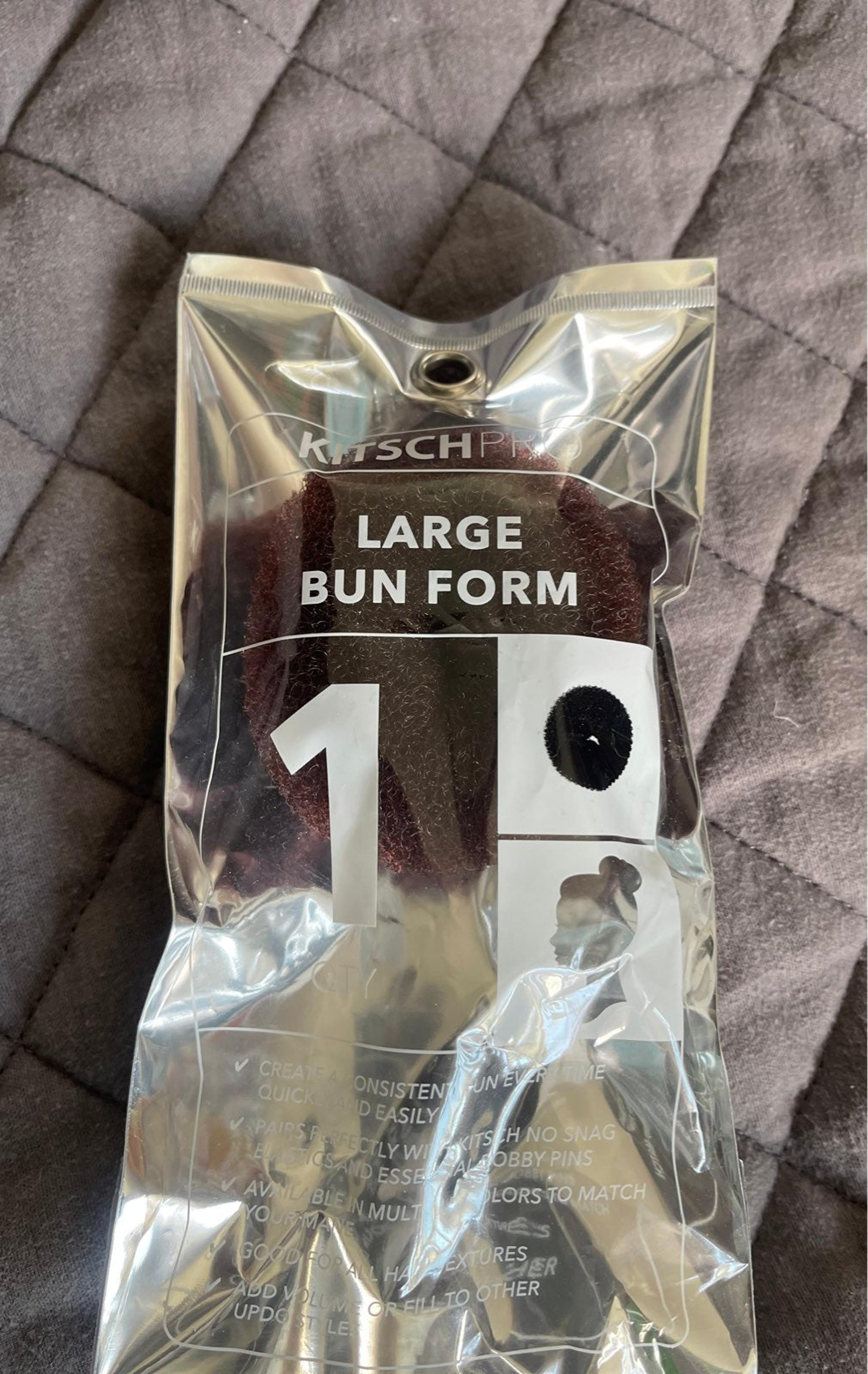 Kitsch large hair bun form
