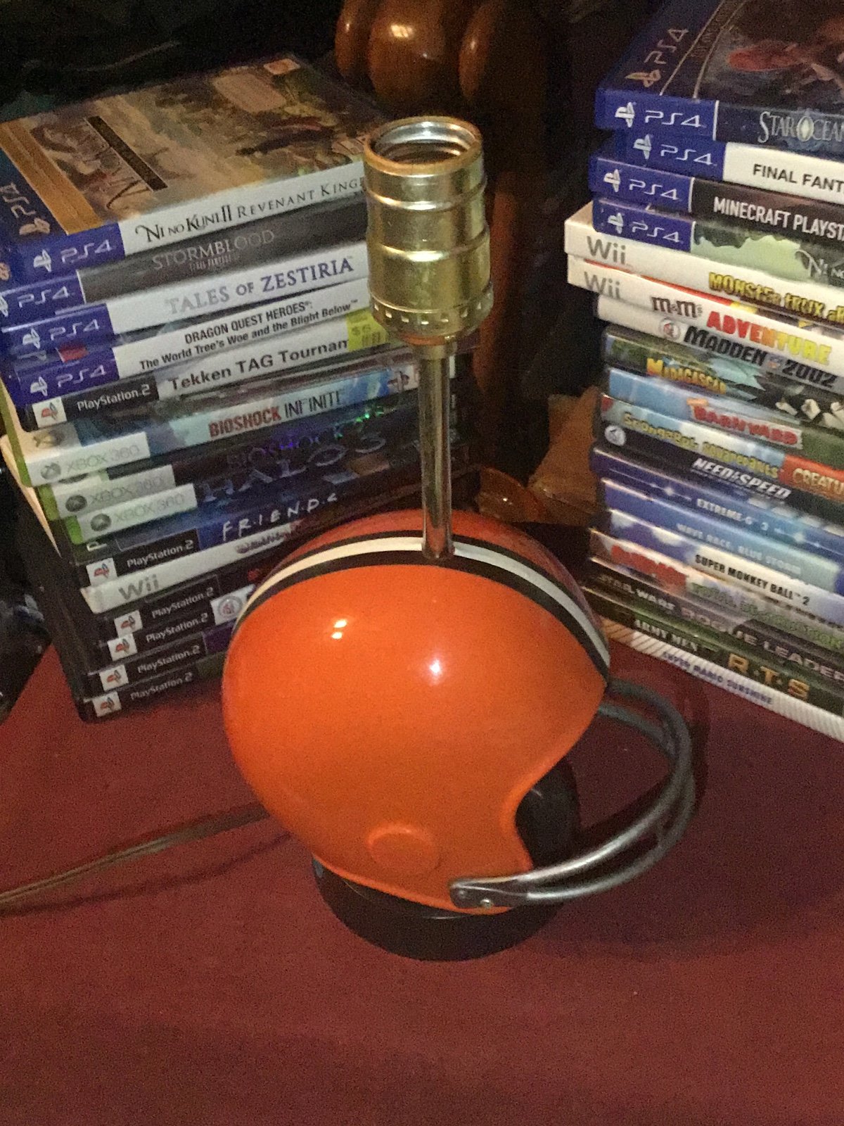 Vintage Cleveland Browns Helmet Lamp 1973