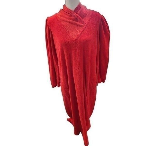 Vintage 70s Red Pullover Housecoat Terrycloth Robe M Pockets Coverup