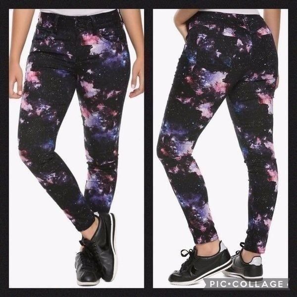 Galaxy Skinny Jeans Junior's Size 7