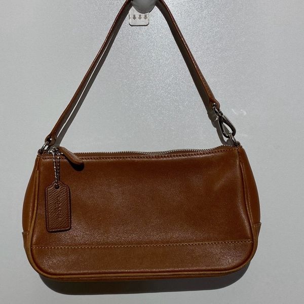 Coach Women's Tan 7785 Hampton Demi Leather Baguette Shoulder Bag