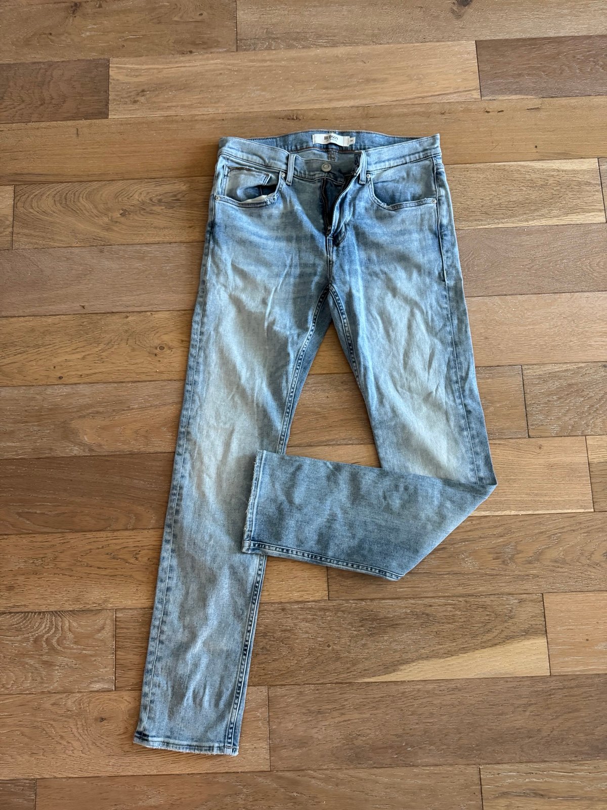 Men's Light Blue Jeans
