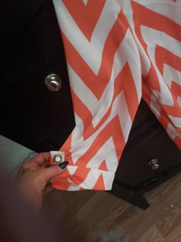 Item photo preview #3