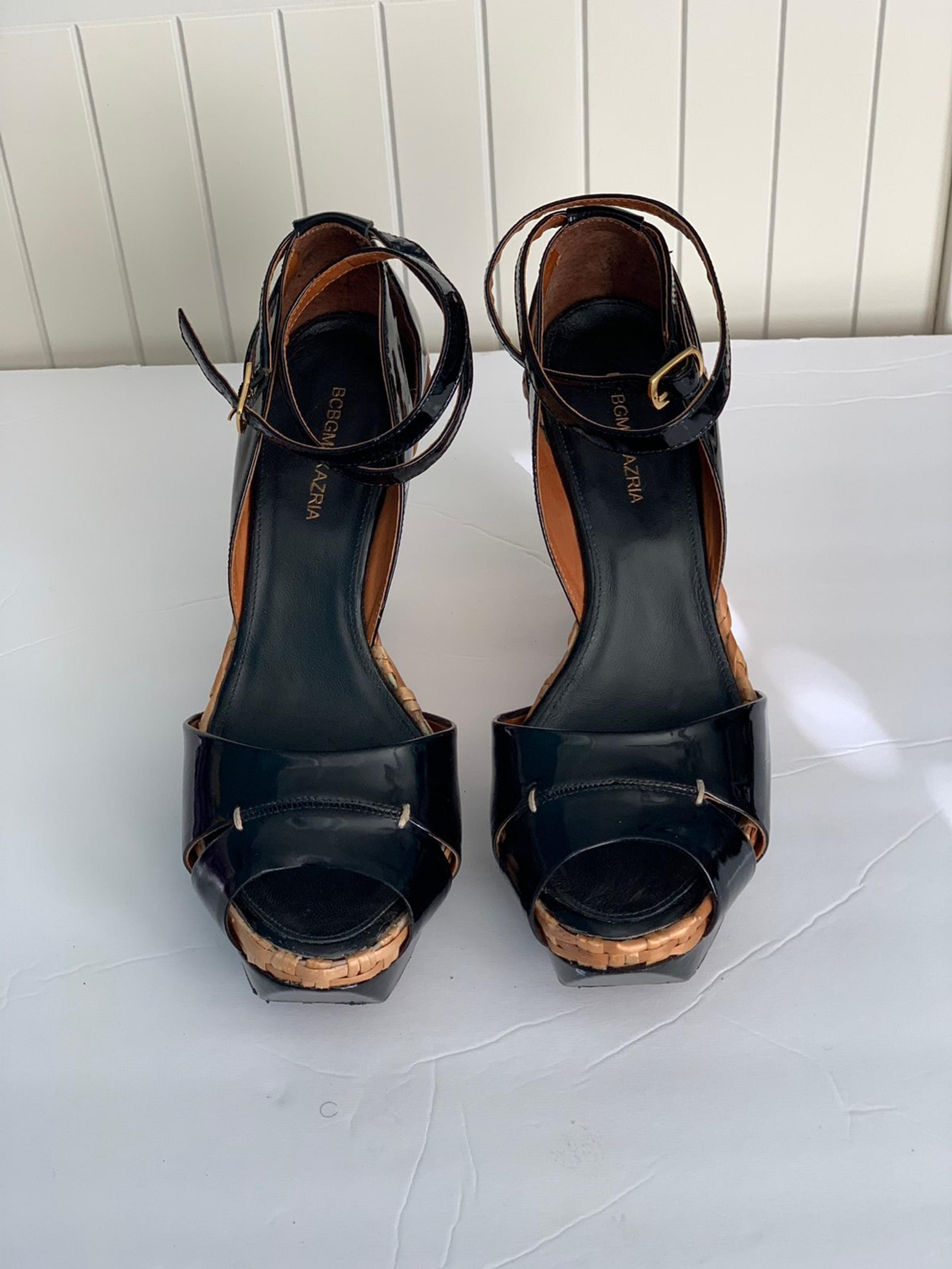 BCBGMAXAZARIA platform wedge sandals 6.5