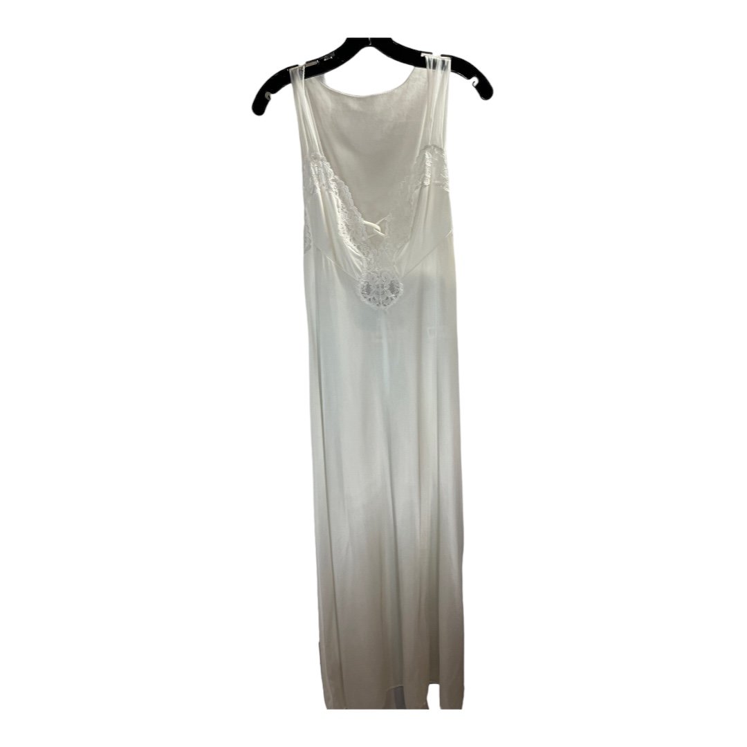 Vintage Barbizon Nightgown
