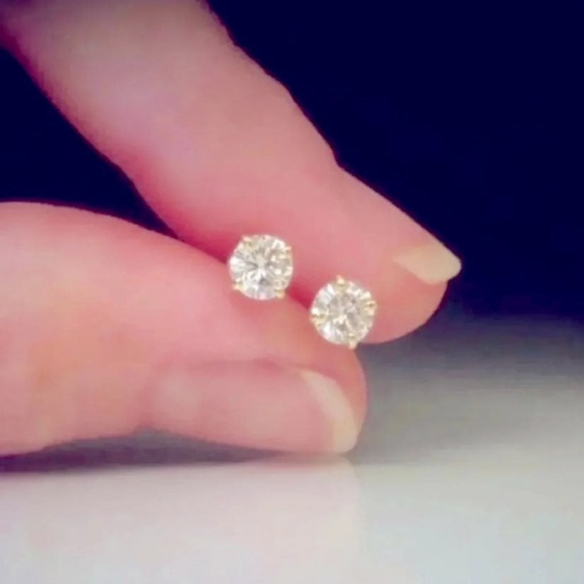 18K Yellow Gold 4mm Diamond Stud Earring