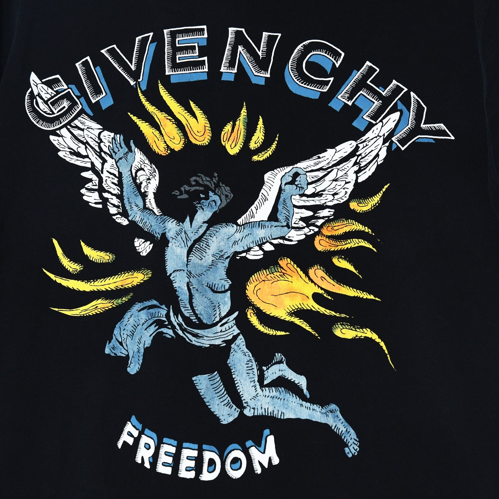 Givenchy freedom t shirt 2025