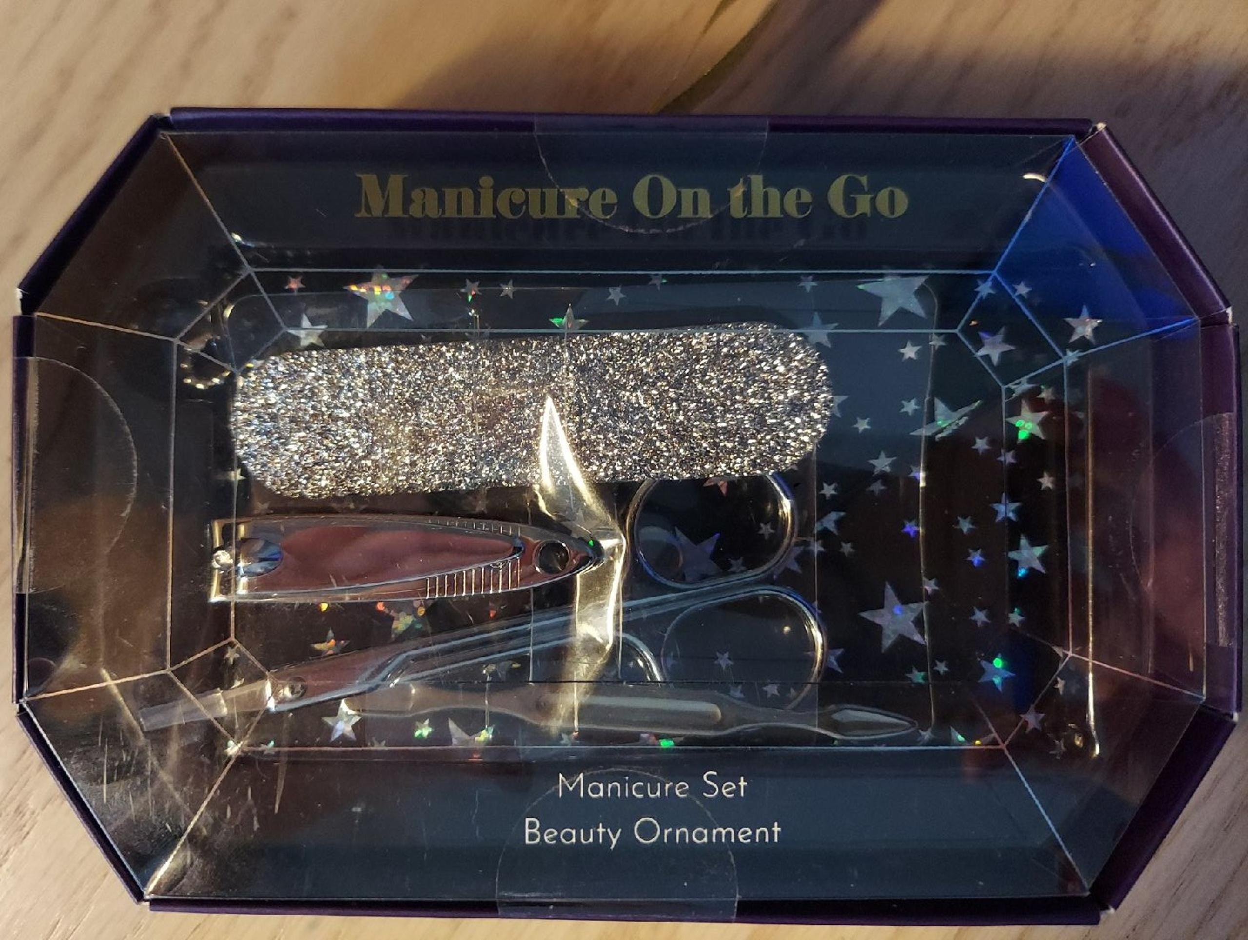 Macy's Manicure On The Go