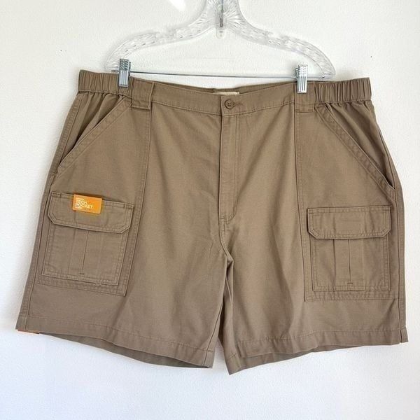 Savane Hiking Shorts Waist Size 44 UPF 30 Tech Pocket in Tan NWT