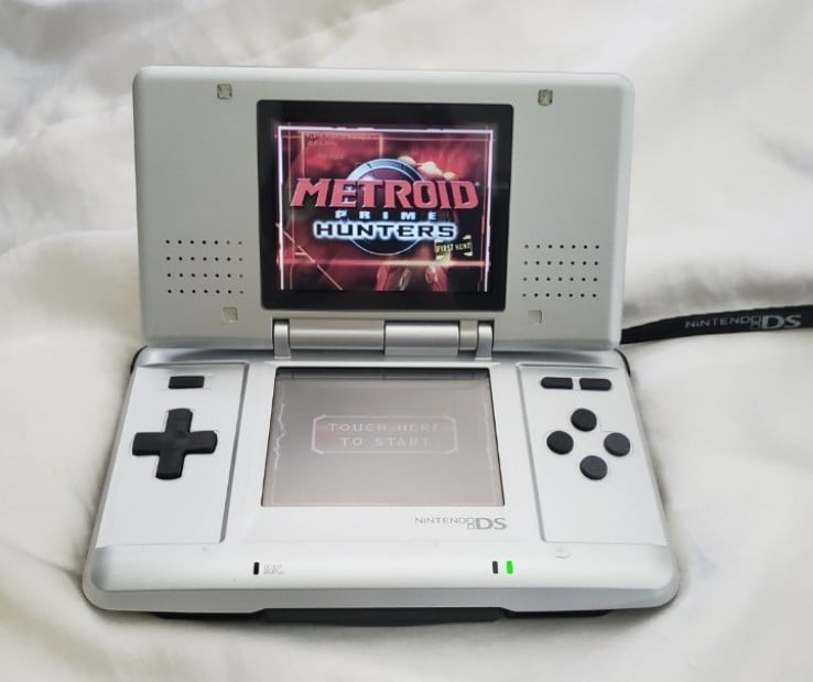 Nintendo DS in Silver