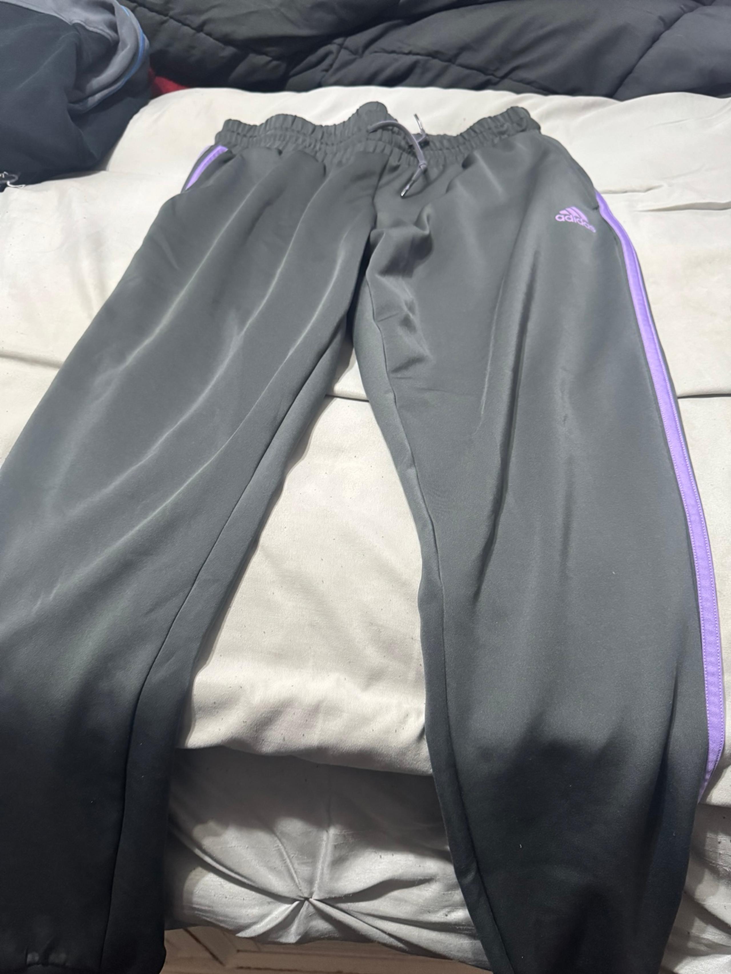 women’s jogger pants. - Adidas
