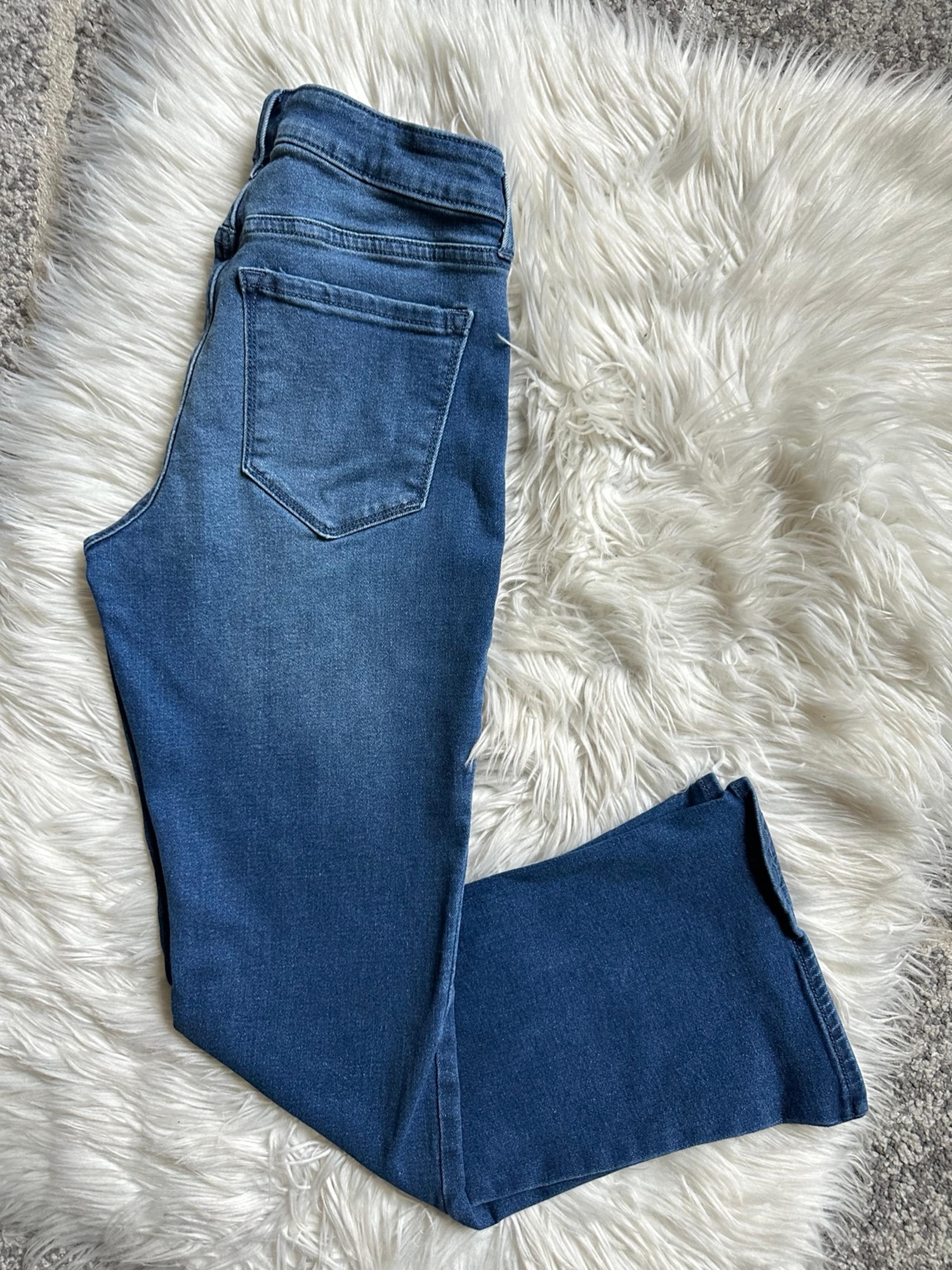 Old Navy mid-rise WOW bootcut jeans
