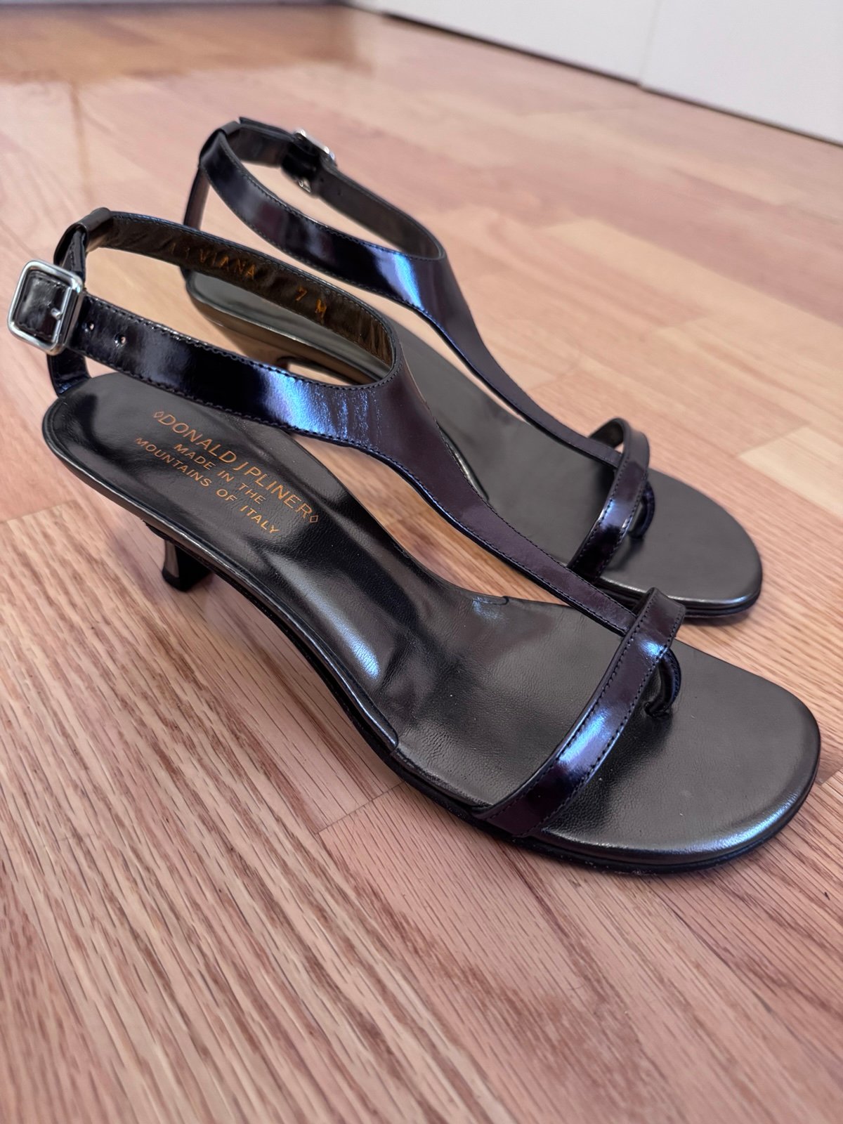 Donald J Pliner Metallic Heels
