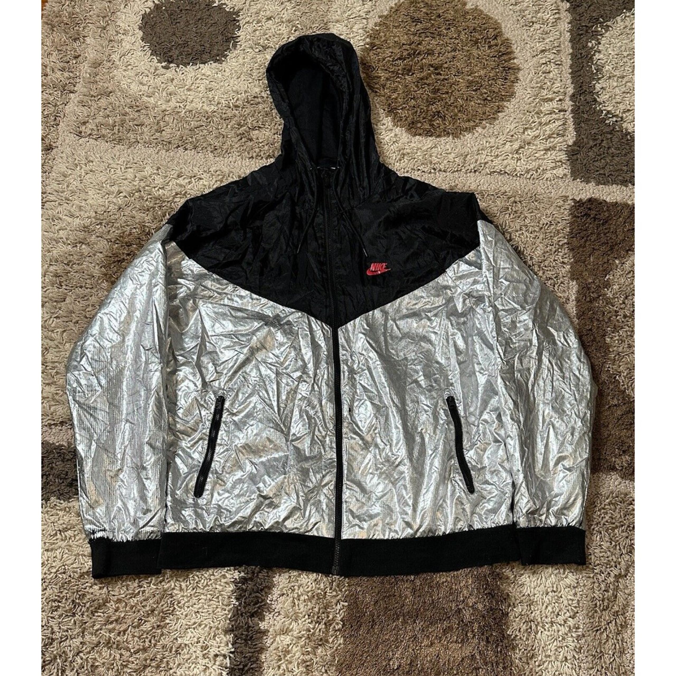Rare Nike Tech Windrunner Jacket Metallic Silver Black Nylon Glanz Men XL