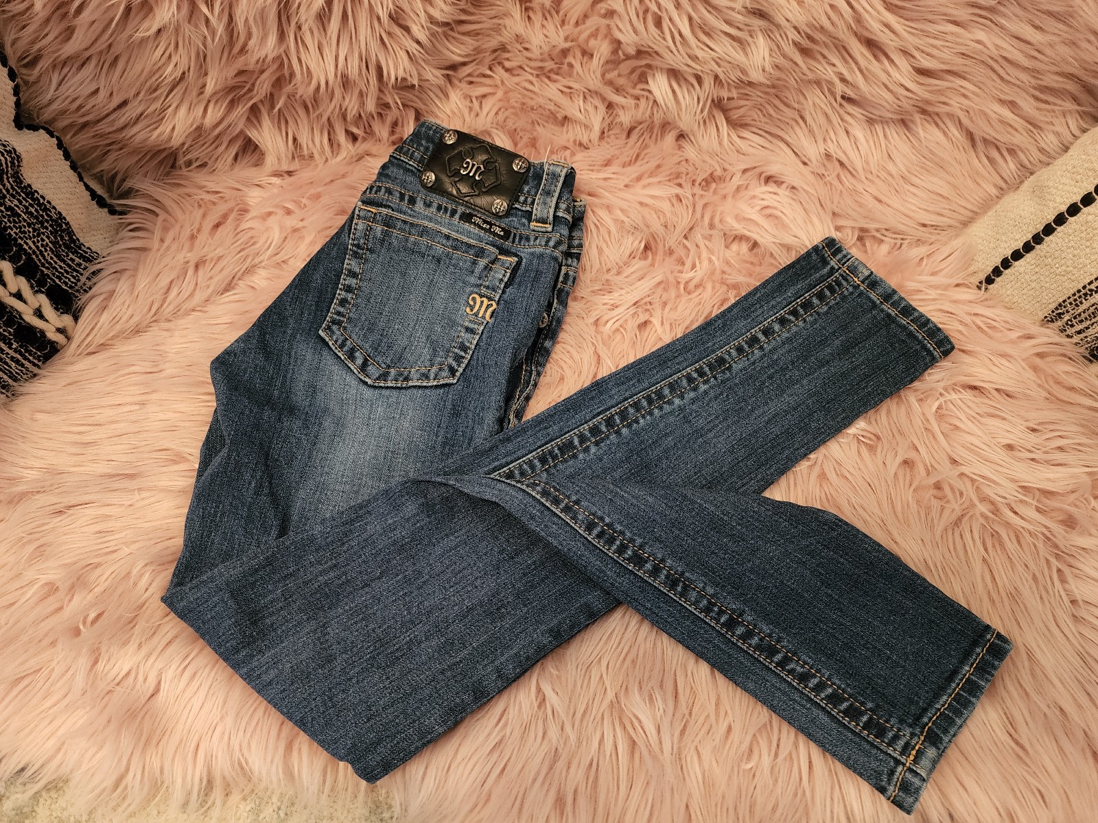 (B) Miss Me Capris and Pants Bundle