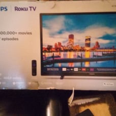32 Phillips flat screen smart tv brand new In the box