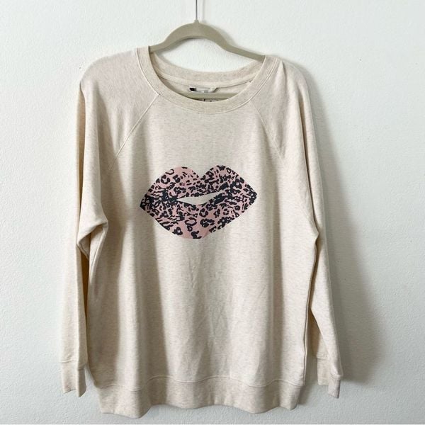 Wildfox leopard lips sweater sweatshirt oatmeal new with tags NWT