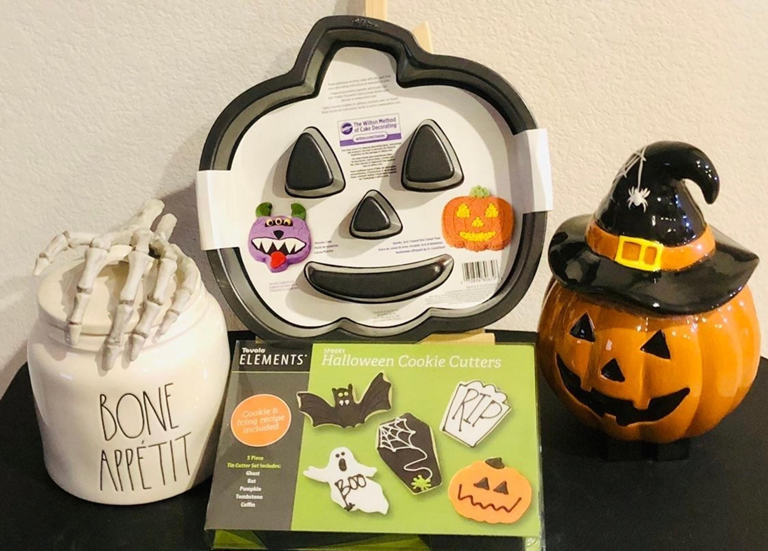 Wilton Halloween Pumpkin Cake Pan & Tovolo Cookie Cutter Set