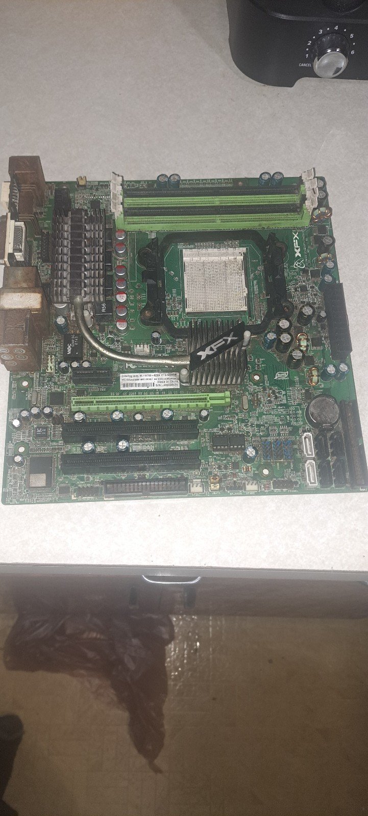 XFX MIA78S8209